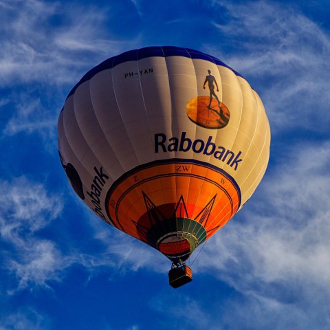 Rabobank Almere zet zich in voor behoud van clubs en verenigingen