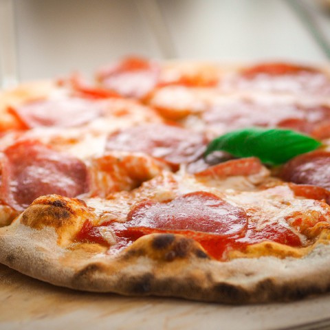 Domino's bakt 200 pizza's voor zorgverleners