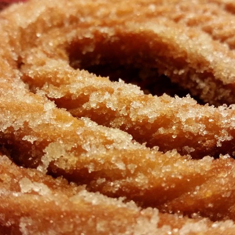 Worstkoning ligt in de clinch met Churros-kraam