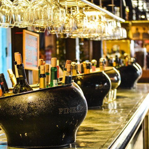 Omzet horeca daalt met 0,3 procent in eerste kwartaal