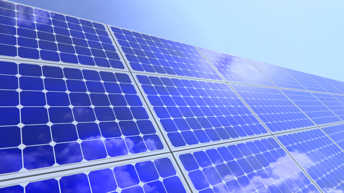 Bouw Weerwaterbrug energieneutraal door zonnepanelen op gymzaal