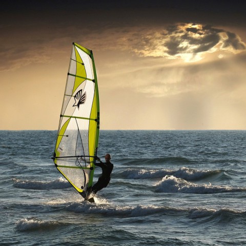 Windsurfer Badloe zeker van gouden medaille bij Medemblik Regatta