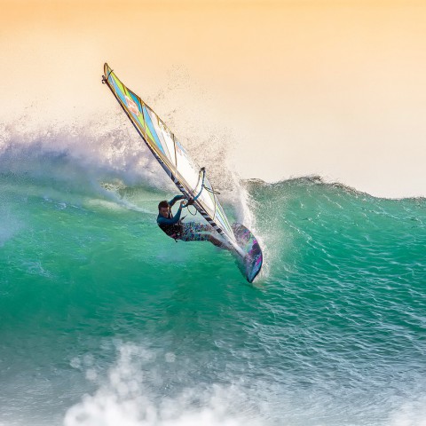 Windsurfers beginnen slecht aan EK