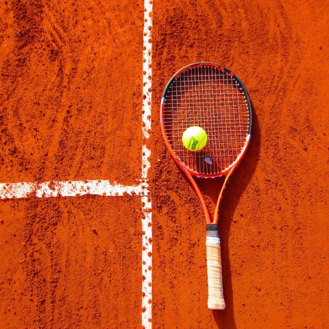 Jeugdige tennistop bij tennistoernooi LTVL