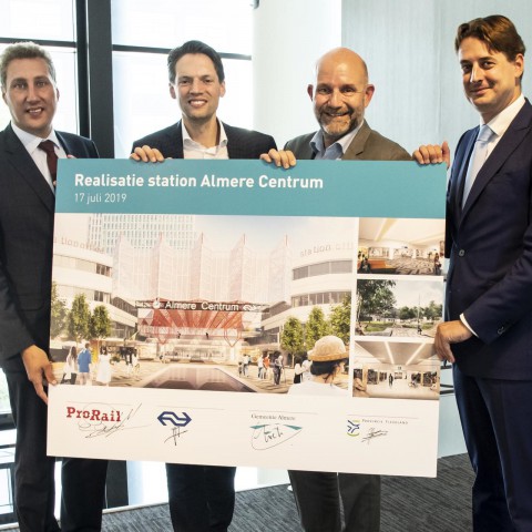 Start aanbestedingsprocedure station Almere Centrum