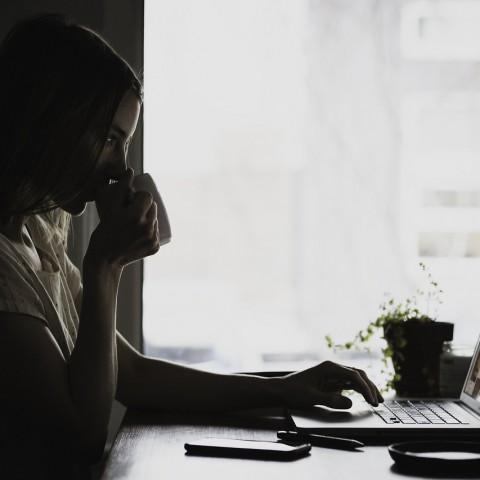 Veel webwinkels verzinnen nog steeds aanbiedingen, aldus Consumentenbond