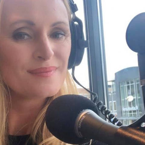 Iedere zondag van 10.00 tot 11.00 kun je luisteren naar 'Petrie op Zondag' op Easy FM