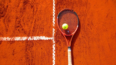 Bewoners Almere Poort zijn petitie gestart voor tennis- en padelpark
