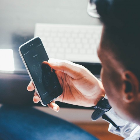De Schoor lanceert Jongerentelefoon Almere