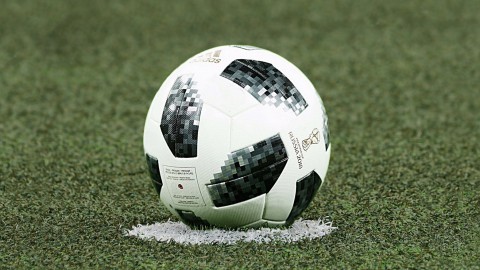 Almere City sluit trainingskamp af met winst op Jong Ajax