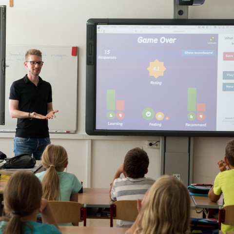 Op zeker helft middelbare scholen coronabesmetting