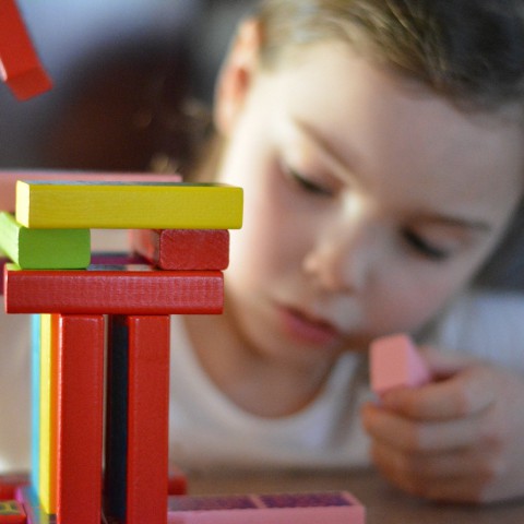 Noodopvang voor kinderen van ouders met een cruciaal beroep en kwetsbare kinderen