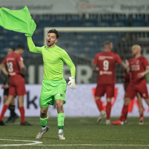 Almere City FC speelt #Alltogetherchallenge uit