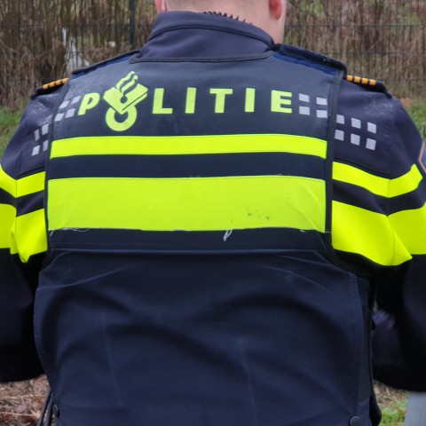 ME aanwezig bij protesten in Almere; fietsbezorgers naar huis gestuurd
