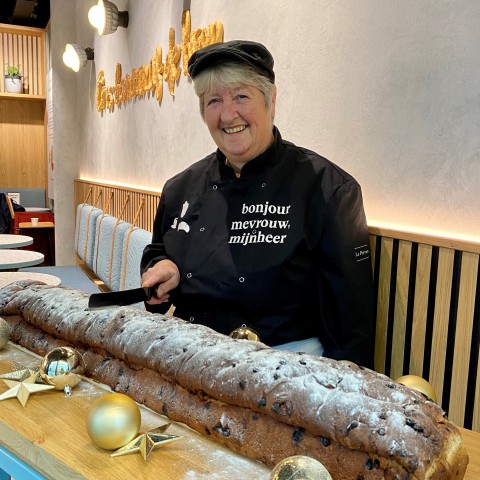 Maak kans op unieke 1 meter kerststol bij Le Perron 