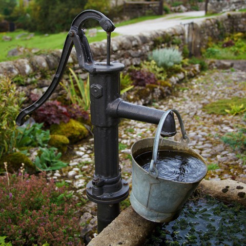 Inzamelingsactie voor waterpomp in Luierpark