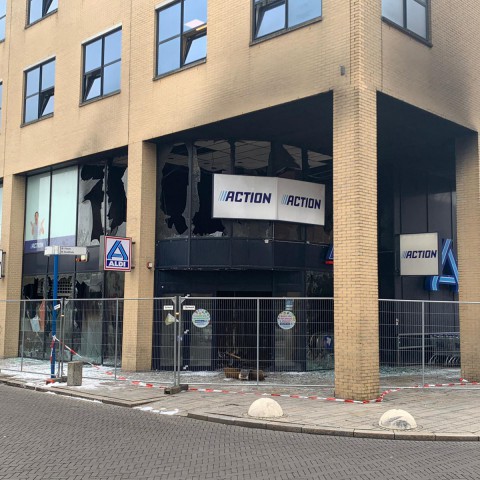 Aanhouding na brand bij Aldi en Action, schade is groot