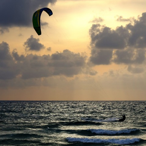 Badloe en De Geus zien WK windsurfen als test voor Spelen