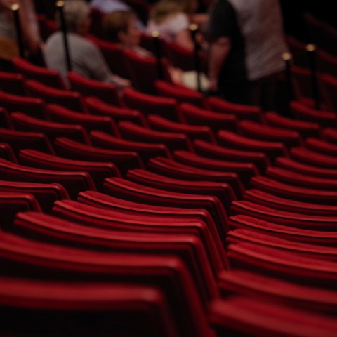 Scholieren gaan gratis naar theatervoorstelling