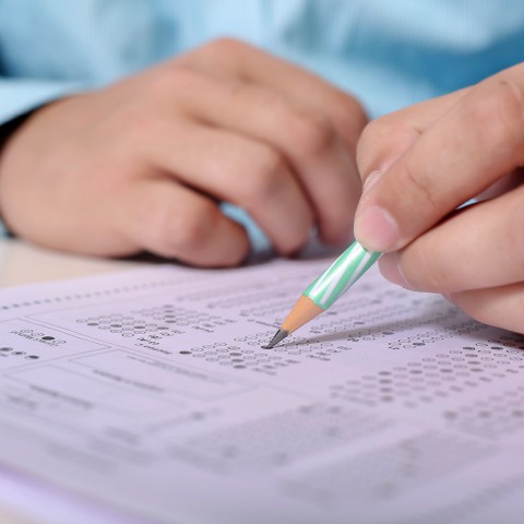 Leerlingen starten petitie om schoolexamens te schrappen