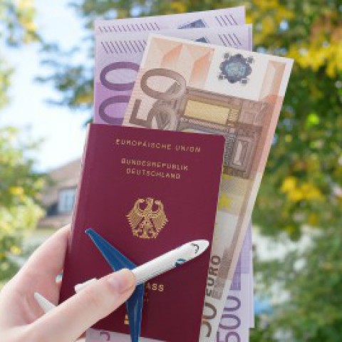 Nederlandse identiteitskaart vernieuwd