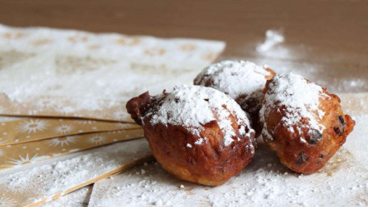 Gooi frituurvet van oliebollen niet in het riool