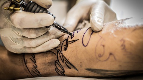 Tattooshop Daburningneedle gaat verhuizen 