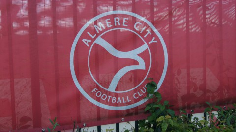 Clubiconen Receveur en Etemadi blijven Almere City FC trouw