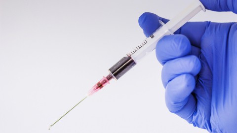 Flevoziekenhuis gestart met vaccinaties tegen corona