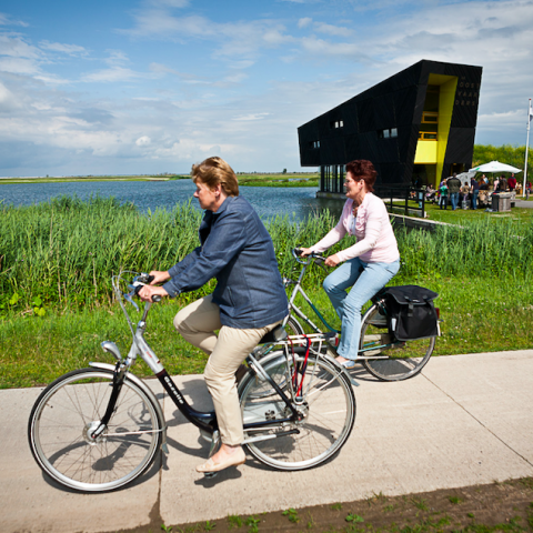 Bikken en biken in Almere