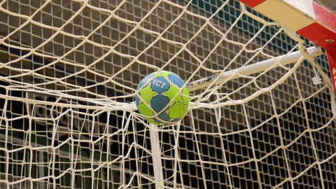 Handballers tweede in kwalificatiegroep na zege op Polen
