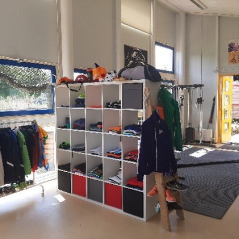 2e hands sportwinkel De Rode Draad 