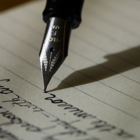 Notaris uit ambt gezet om valse brief  
