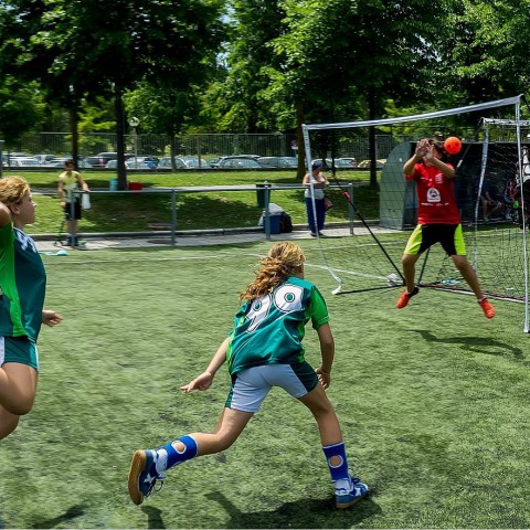 Handbalster Ten Holte leert veel bij Oranje