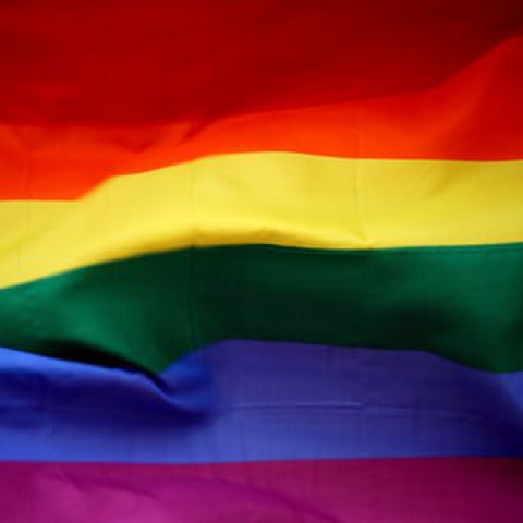 Leerlingen ernstig bedreigd door schoolgenoten om Coming Out Dag 