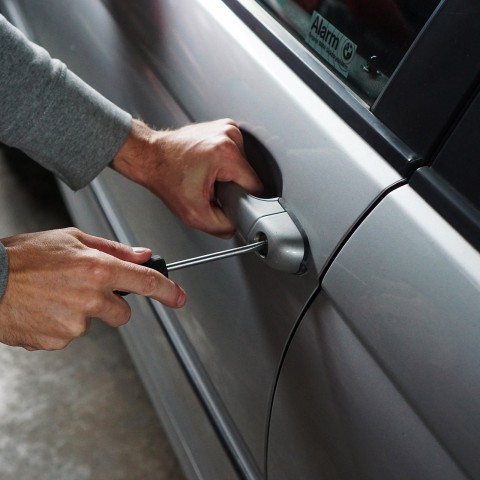 Stijging aantal auto-inbraken Almere, rest van de provincie juist daling