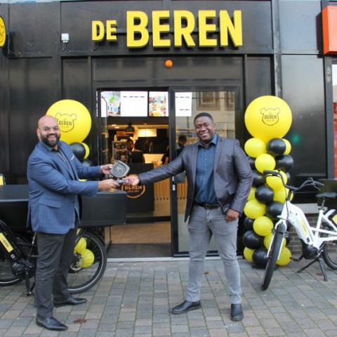 De Beren heropent 22e bezorgrestaurant in Almere Centrum